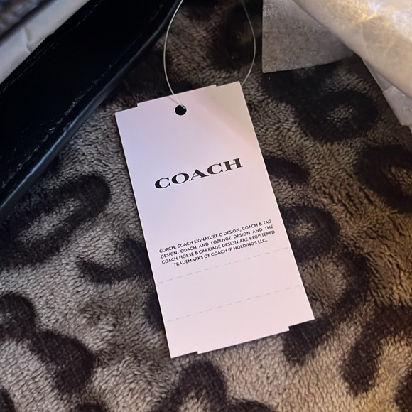 Coach Hallie bag 🖤 - Picture 8 of 9